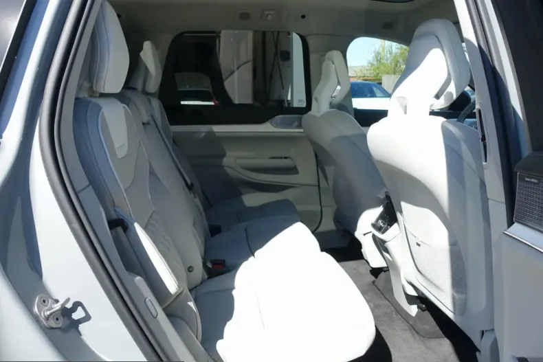 Volvo EX90 din 2024 cu 8.450 km - oferta VOL213720 - foto 9