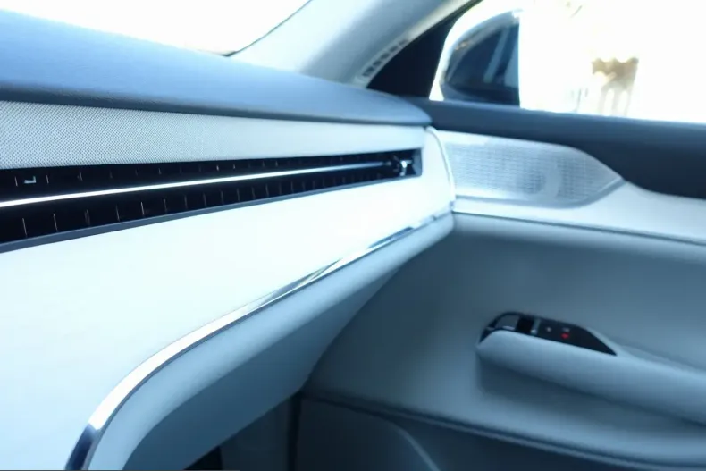 Volvo EX90 din 2024 cu 8.450 km - oferta VOL213720 - foto 15