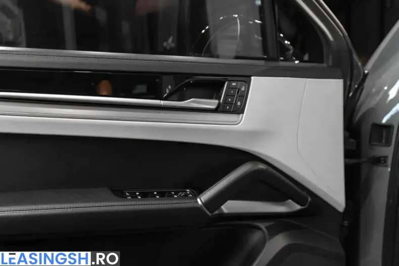 Porsche Cayenne din 2024 cu 45.706 km - oferta POR213723 - foto 14