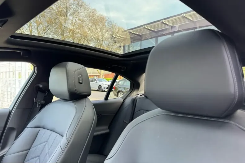 BMW 520 (Seria 5) din 2025 cu 20.100 km - oferta BMW213726 - foto 17