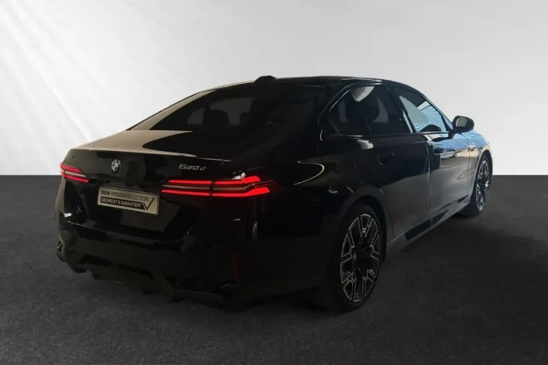 BMW 520 (Seria 5) din 2025 cu 14.931 km - oferta BMW213729 - foto 3