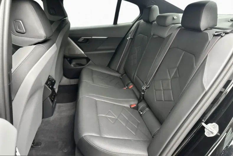 BMW 520 (Seria 5) din 2025 cu 23.331 km - oferta BMW213731 - foto 8
