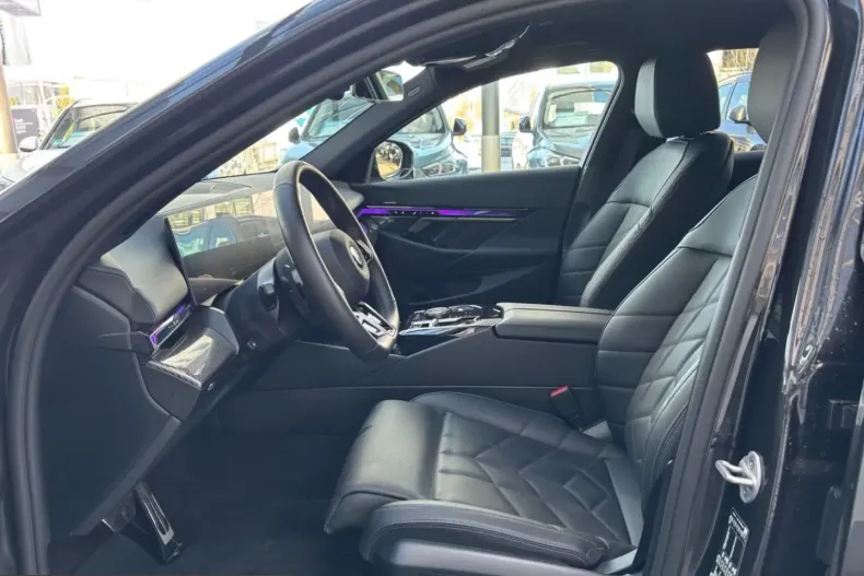 BMW 520 (Seria 5) din 2025 cu 24.838 km - oferta BMW213732 - foto 15