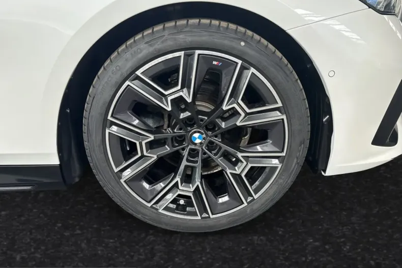 BMW 520 (Seria 5) din 2025 cu 19.120 km - oferta BMW213733 - foto 4