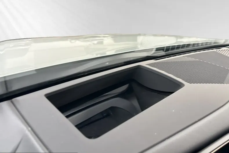BMW 520 (Seria 5) din 2025 cu 19.120 km - oferta BMW213733 - foto 13