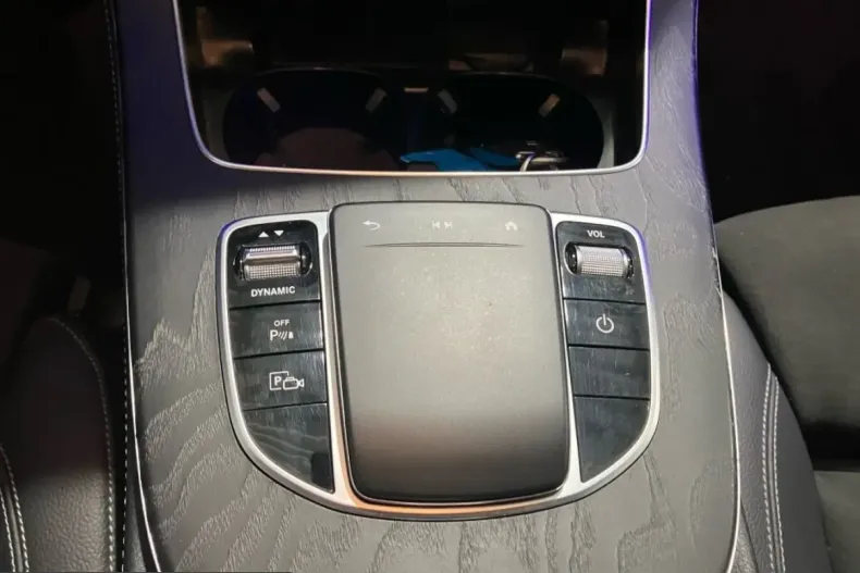 Mercedes-Benz E 300 (Clasa E) din 2022 cu 68.444 km - oferta MER213736 - foto 21