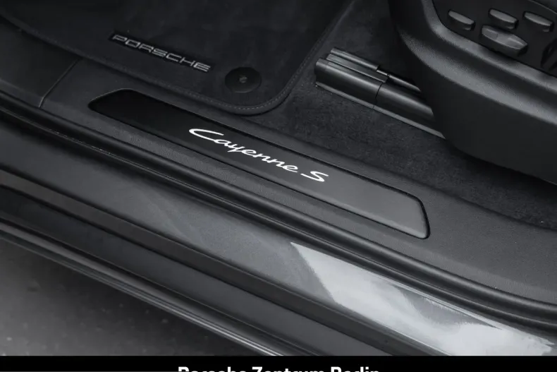 Porsche Cayenne din 2025 cu 11.810 km - oferta POR213739 - foto 22