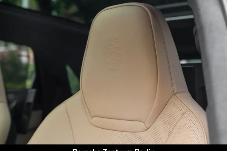 Porsche Cayenne din 2025 cu 11.810 km - oferta POR213739 - foto 25