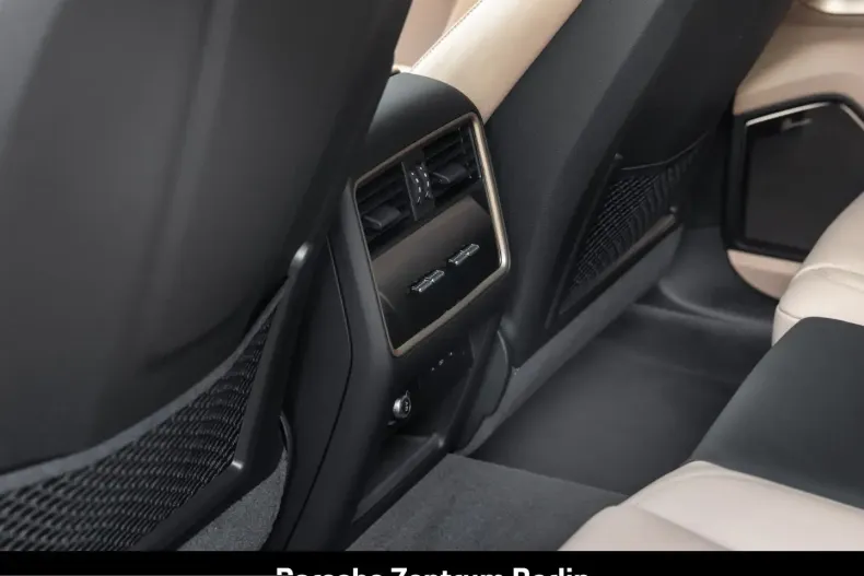 Porsche Cayenne din 2025 cu 11.810 km - oferta POR213739 - foto 27
