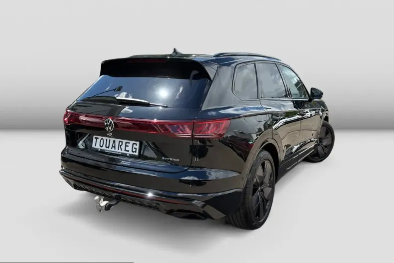 Volkswagen Touareg din 2025 cu 15.500 km - oferta VOL213749 - foto 2