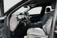 Volkswagen Touareg din 2025 cu 15.500 km - oferta VOL213749 - foto 8