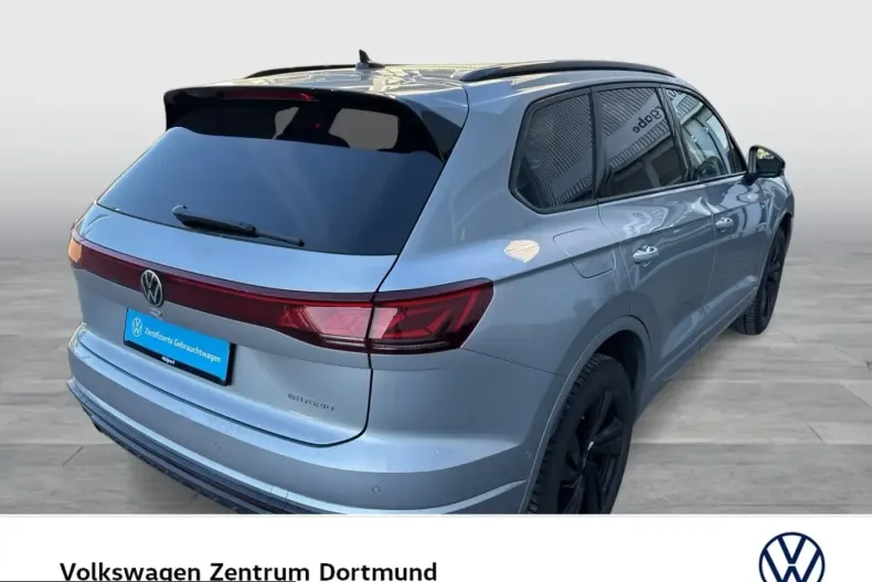 Volkswagen Touareg din 2025 cu 25.954 km - oferta VOL213753 - foto 4