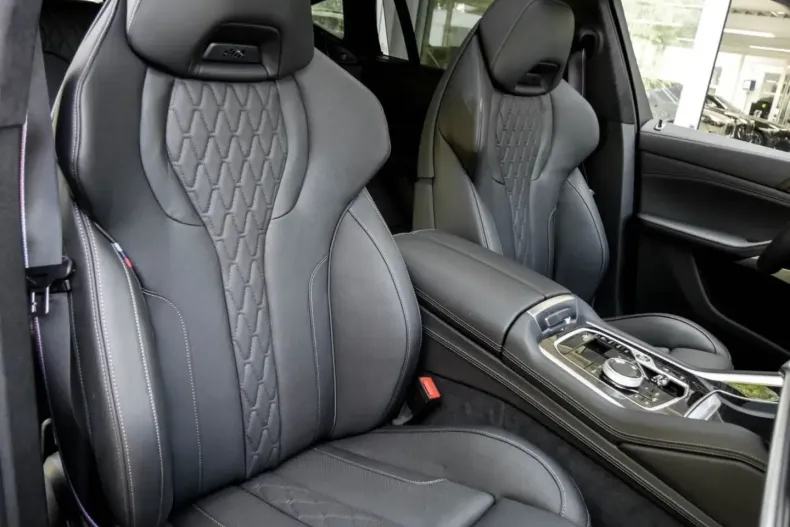 BMW X6 (Seria X) din 2025 cu 20.790 km - oferta BMW213755 - foto 3