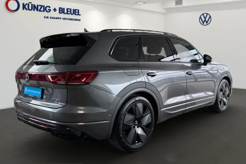 Volkswagen Touareg din 2025 cu 21.192 km - oferta VOL213758 - foto 3