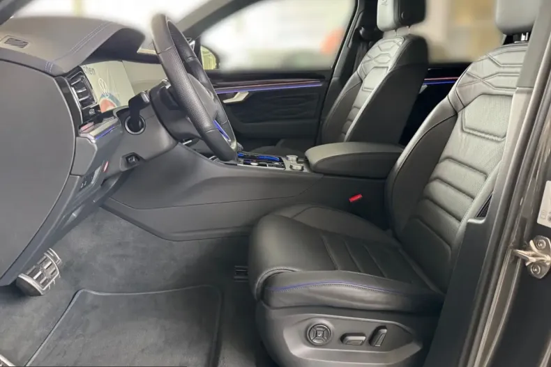 Volkswagen Touareg din 2025 cu 21.192 km - oferta VOL213758 - foto 7