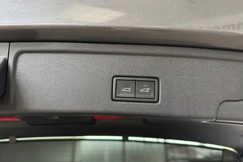 Volkswagen Touareg din 2025 cu 21.192 km - oferta VOL213758 - foto 14