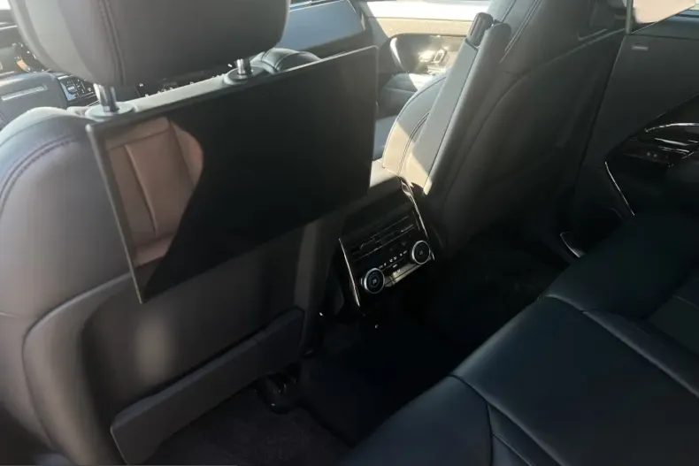 Land Rover Range Rover Sport din 2023 cu 68.100 km - oferta LAN213759 - foto 9