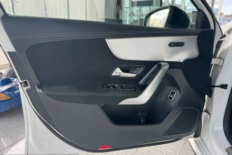 Mercedes-Benz A 250 (Clasa A) din 2021 cu 55.000 km - oferta MER213763 - foto 7