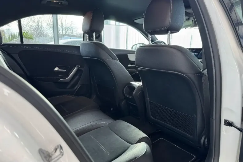 Mercedes-Benz A 250 (Clasa A) din 2021 cu 55.000 km - oferta MER213763 - foto 15