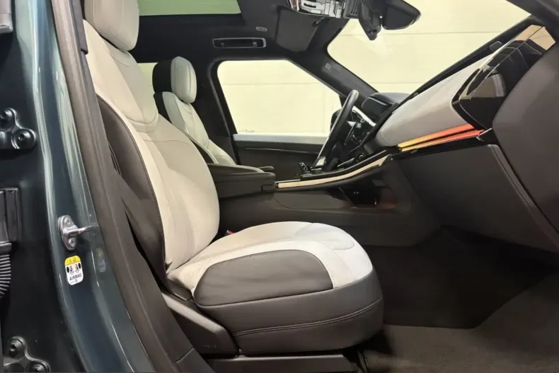 Land Rover Range Rover Sport din 2023 cu 59.700 km - oferta LAN213767 - foto 18
