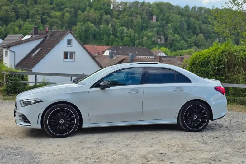 Mercedes-Benz A 250 (Clasa A) din 2021 cu 67.550 km - oferta MER213768 - foto 7