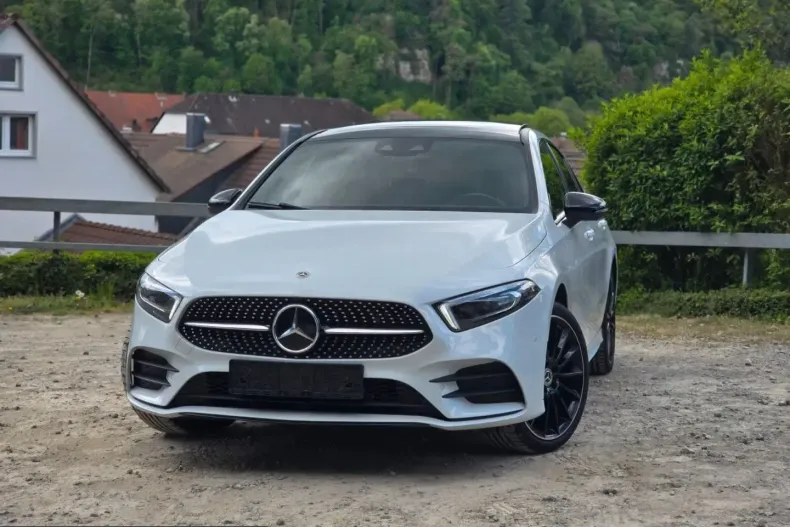Mercedes-Benz A 250 (Clasa A) din 2021 cu 67.550 km - oferta MER213768 - foto 8