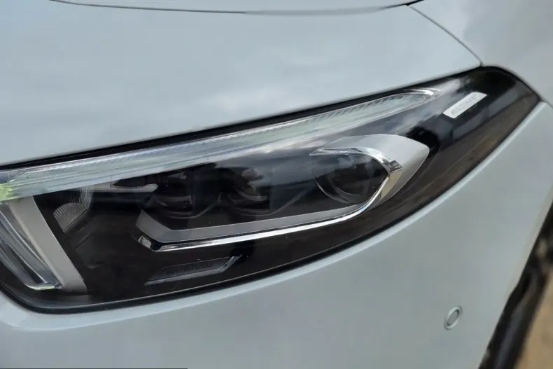 Mercedes-Benz A 250 (Clasa A) din 2021 cu 67.550 km - oferta MER213768 - foto 30