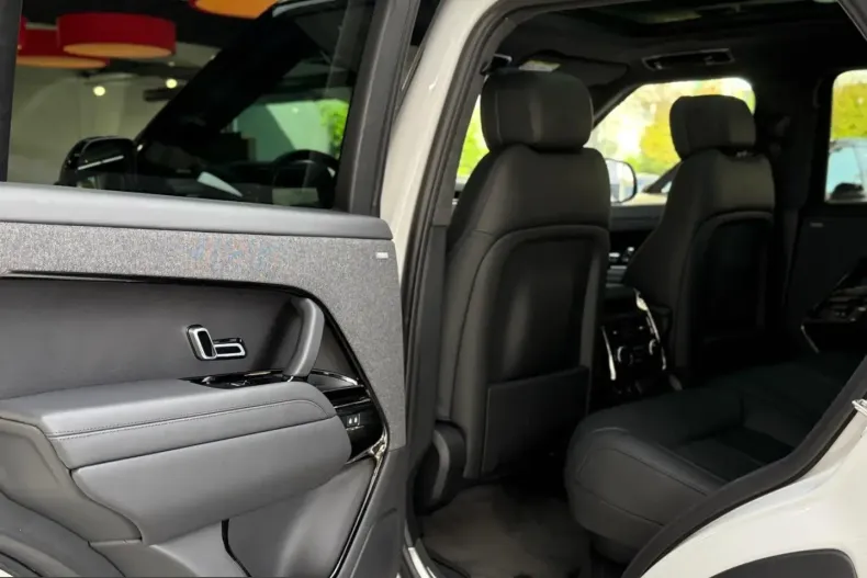 Land Rover Range Rover Sport din 2023 cu 50.000 km - oferta LAN213769 - foto 28