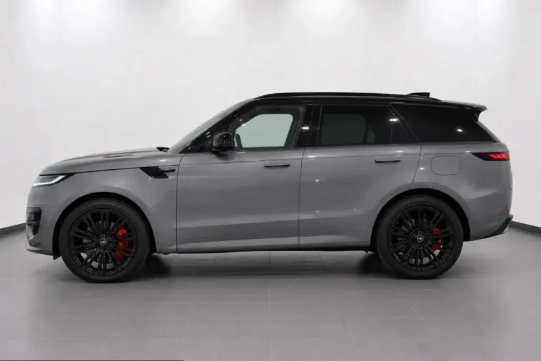 Land Rover Range Rover Sport din 2025 cu 37.190 km - oferta LAN213770 - foto 2