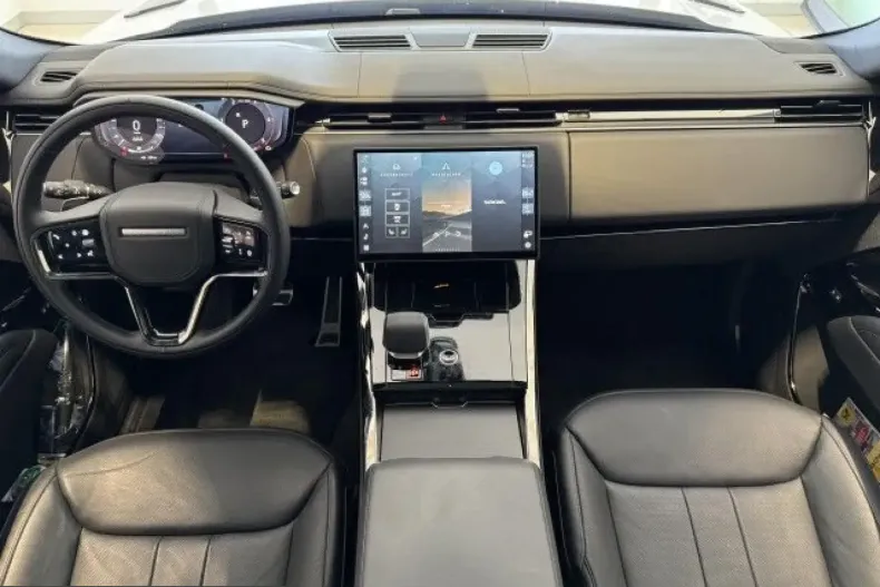 Land Rover Range Rover Sport din 2025 cu 22.900 km - oferta LAN213771 - foto 3