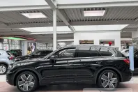 Volkswagen Touareg din 2025 cu 3.075 km - oferta VOL213772 - foto 3