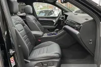 Volkswagen Touareg din 2025 cu 3.075 km - oferta VOL213772 - foto 7