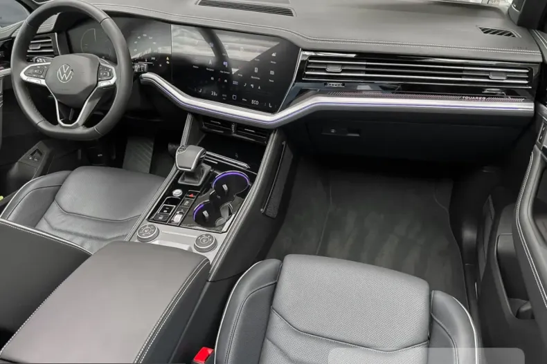 Volkswagen Touareg din 2025 cu 3.075 km - oferta VOL213772 - foto 8