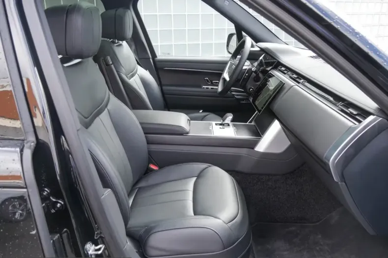 Land Rover Range Rover din 2026 cu 3.000 km - oferta LAN213790 - foto 8