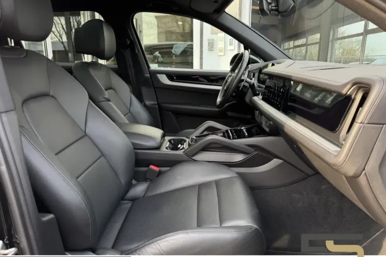 Porsche Cayenne din 2024 cu 38.643 km - oferta POR213801 - foto 21