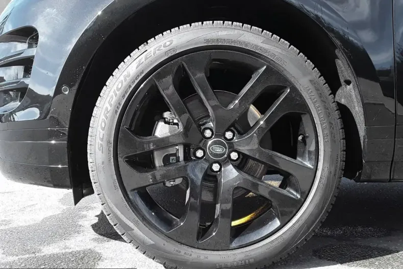 Land Rover Range Rover Evoque din 2025 cu 19.992 km - oferta LAN213804 - foto 6