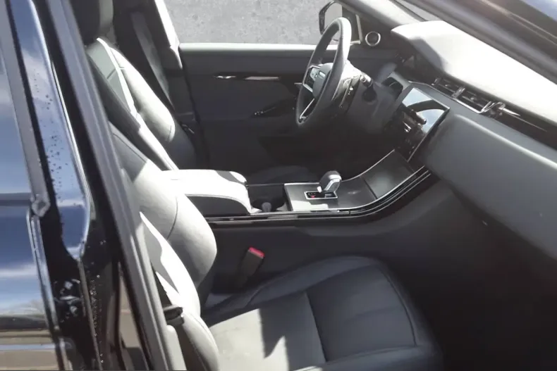 Land Rover Range Rover Evoque din 2025 cu 19.992 km - oferta LAN213804 - foto 8