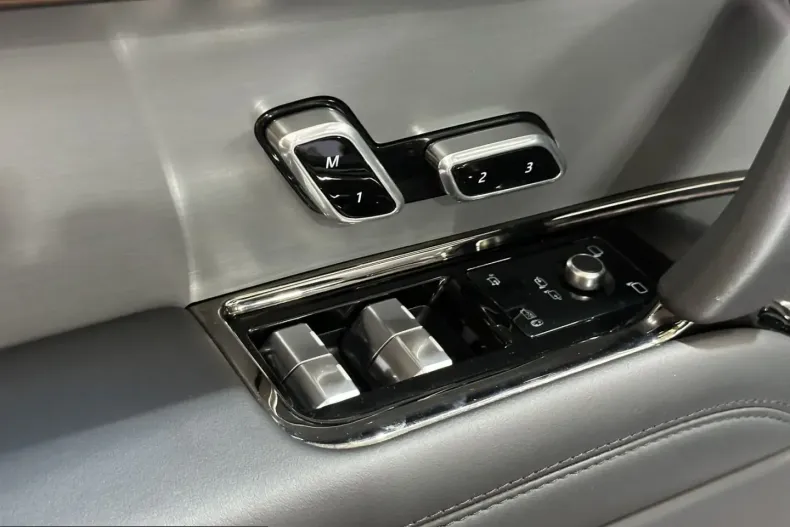 Land Rover Range Rover Sport din 2023 cu 44.308 km - oferta LAN213809 - foto 13