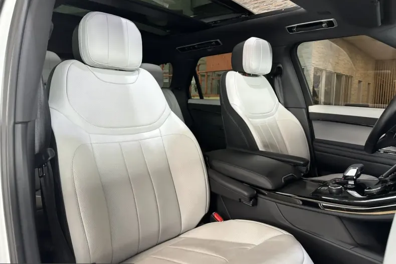 Land Rover Range Rover Sport din 2023 cu 44.308 km - oferta LAN213809 - foto 18