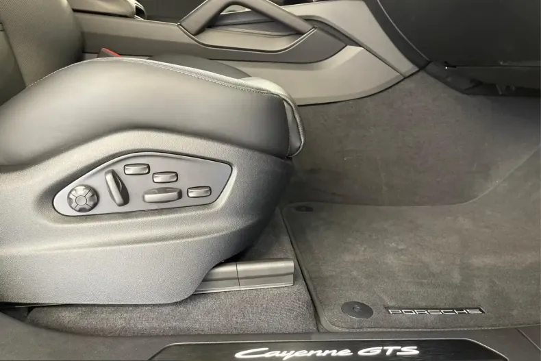 Porsche Cayenne din 2024 cu 20 km - oferta POR213818 - foto 24