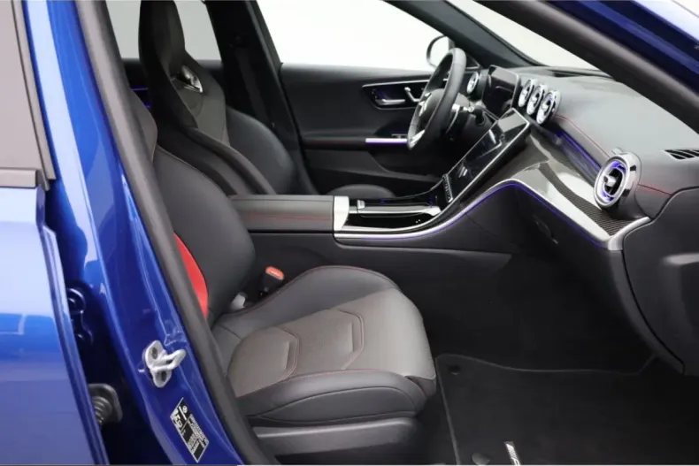 Mercedes-Benz C 63 AMG (Clasa C) din 2024 cu 5.576 km - oferta MER213834 - foto 18