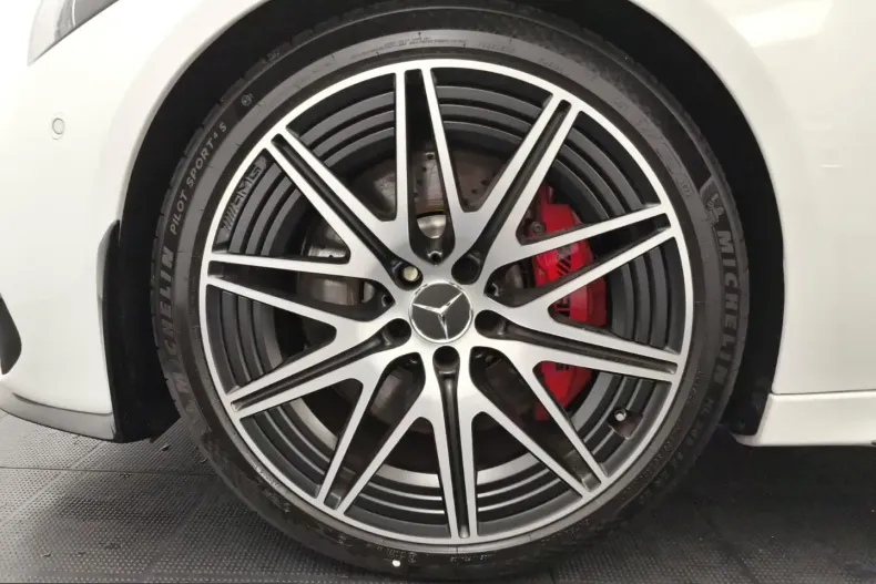 Mercedes-Benz C 63 AMG (Clasa C) din 2024 cu 7.819 km - oferta MER213835 - foto 10