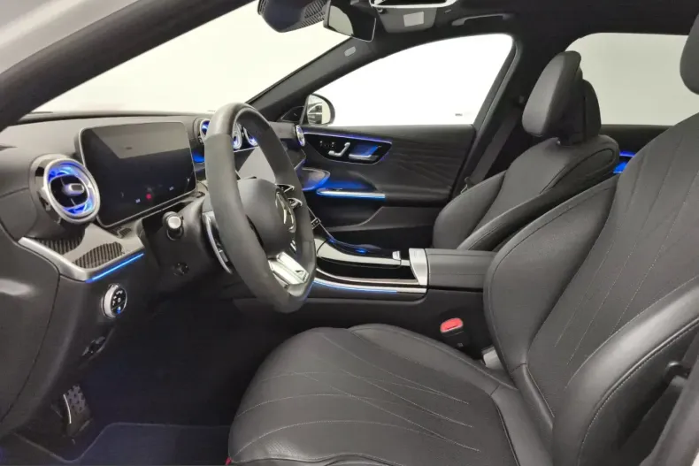 Mercedes-Benz C 63 AMG (Clasa C) din 2024 cu 7.819 km - oferta MER213835 - foto 12