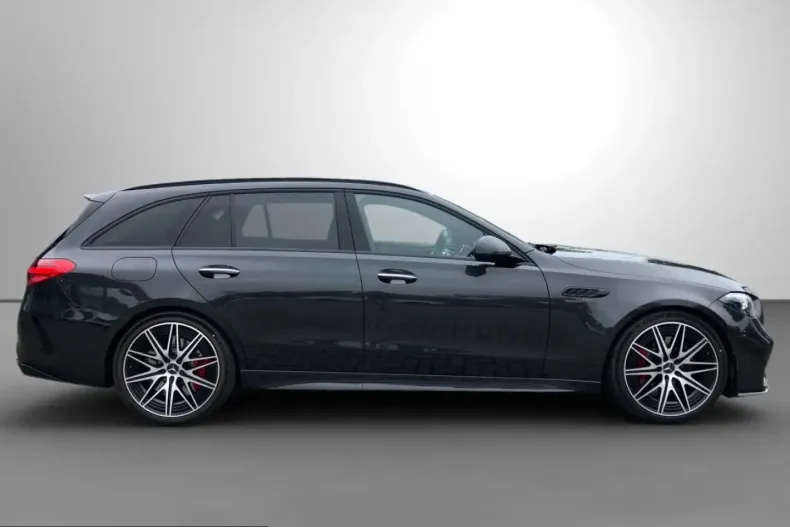 Mercedes-Benz C 63 AMG (Clasa C) din 2025 cu 5.851 km - oferta MER213836 - foto 9