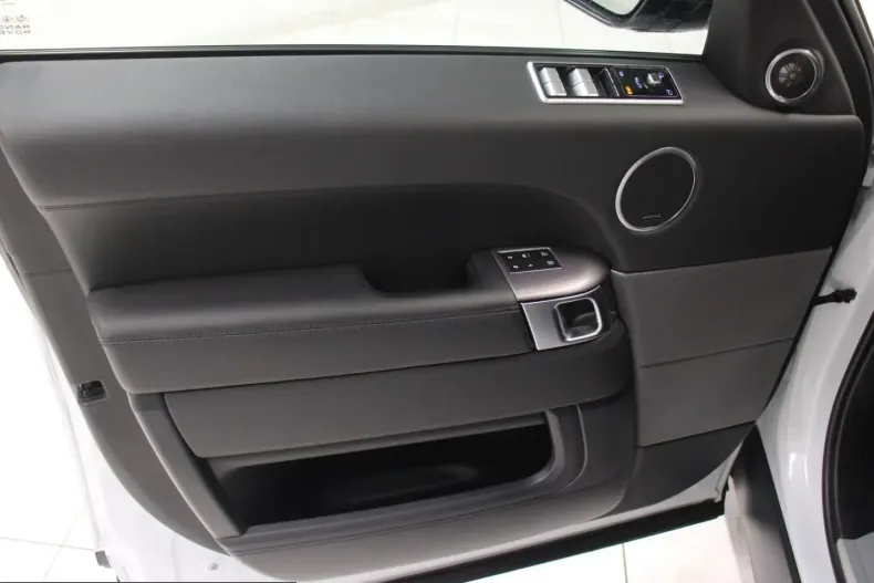 Land Rover Range Rover Sport din 2021 cu 61.490 km - oferta LAN213837 - foto 16