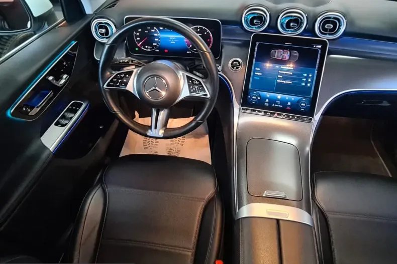 Mercedes-Benz GLC 220 (Clasa GLC) din 2023 cu 39.952 km - oferta MER213838 - foto 13