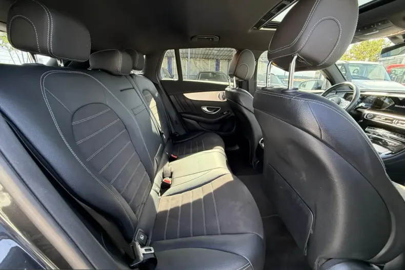 Mercedes-Benz EQC din 2021 cu 111.627 km - oferta MER213848 - foto 22
