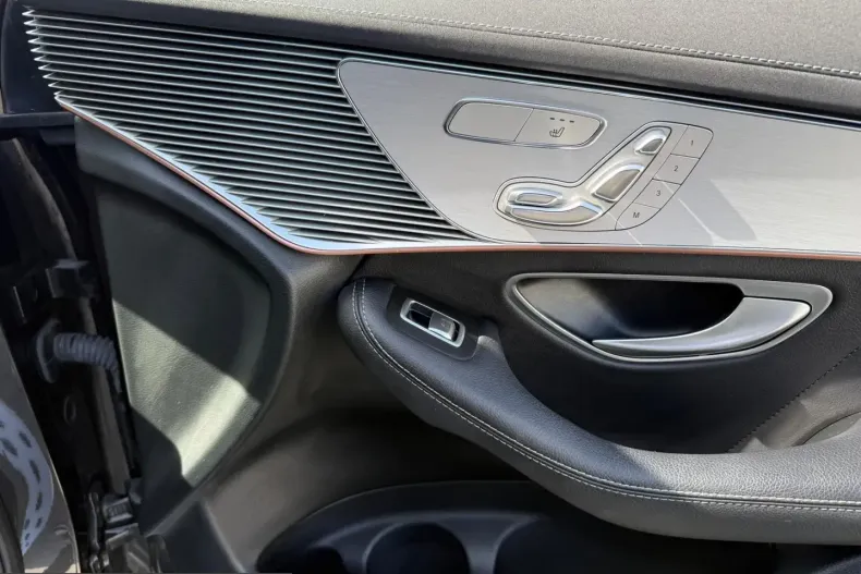 Mercedes-Benz EQC din 2021 cu 111.627 km - oferta MER213848 - foto 25