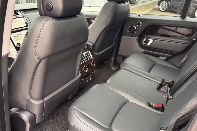 Land Rover Range Rover din 2022 cu 28.000 km - oferta LAN213849 - foto 8