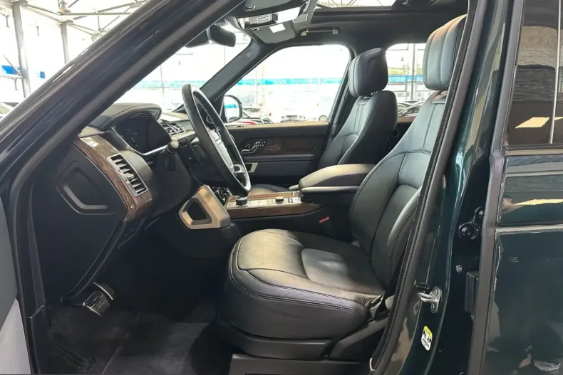 Land Rover Range Rover din 2022 cu 39.920 km - oferta LAN213850 - foto 9